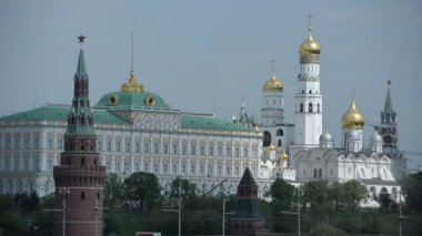 Moskova. Kremlin, büyük taş köprü ve Moskova Nehri
