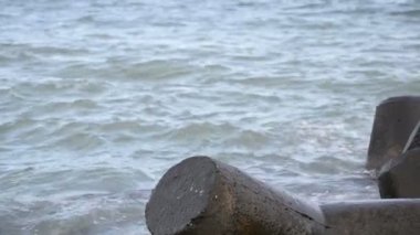 Taş dalgakıran yakın çekim, Karadeniz, Bulgaristan