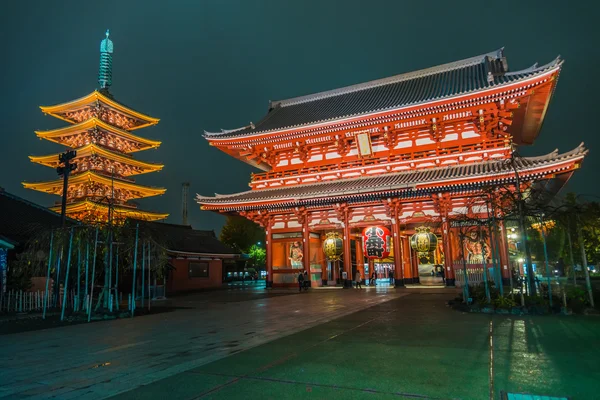 Vue de nuit du temple Sensoji à Asakusa Tokyo Japon — Photo