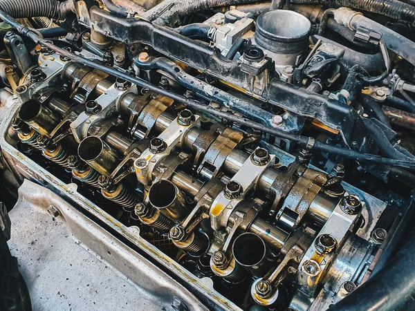 Verwijderde Deksel Vuile Motor Voor Controle Reparatie Spoel Ventiel Systeem — Stockfoto