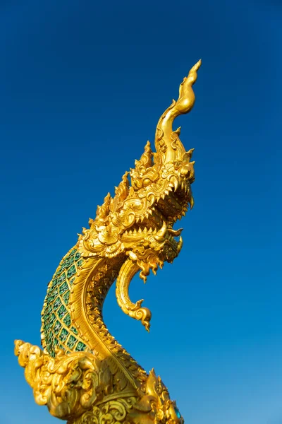 Beautiful Golden Naga Golden Dragon Big Head Front Temple Entrance — Stock Photo, Image