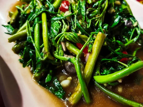 Close Stir Fried Mimosa Água Com Pimenta Para Comida Rua — Fotografia de Stock