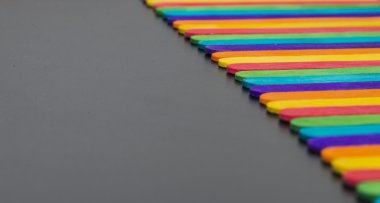 Renkli ahşap stripe8