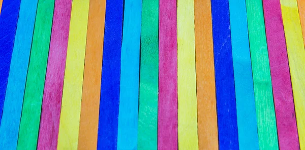 Striscia di legno colorato su verticale4 — Foto Stock