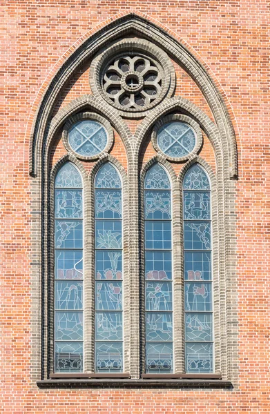 Fenêtre de l'église cathédrale — Photo