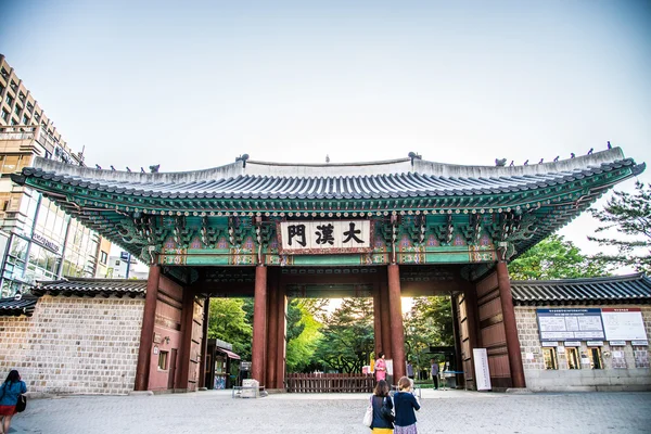 Deoksugung Palace which is one of beautiful palace in South Korea — Stock Photo, Image