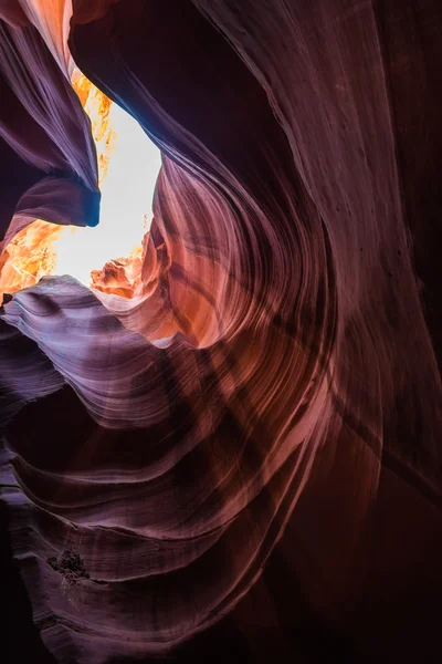 Vue du canyon de l'antilope supérieure dans le Navajo Arizona USA avec sous le style d'exposition — Photo