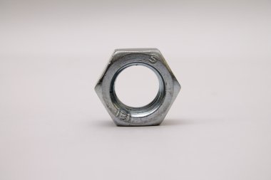 Beyaz arkaplanda fındık