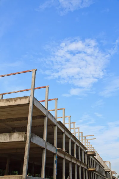 Construção de telhado de ferro velho — Fotografia de Stock