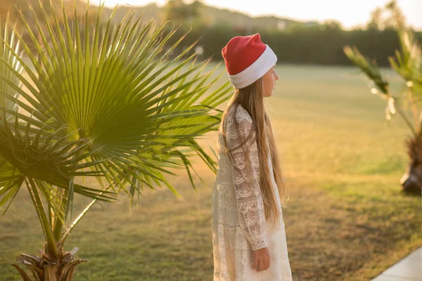 Beautiful Little Girl Long Hair Wearing Santa Claus Hat Girl — Stock Photo, Image