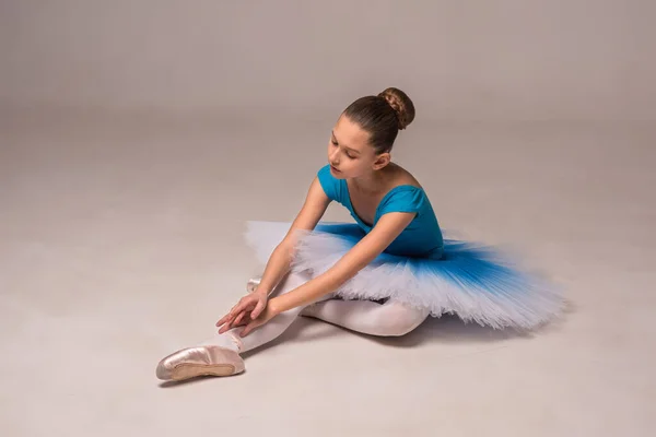 Ballerina Tutù Balletto Scarpe Punta Ballerina Bambina Sta Ballando Ragazza — Foto Stock