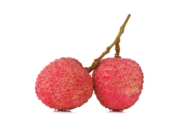 Lychee meyvesi beyaz arkaplanda izole