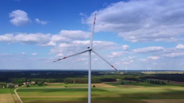 Elektrik üretimi için büyük rüzgar enerjisi dönüştürücü