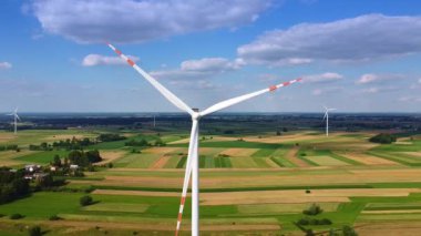İHA 'dan birçok rüzgar değirmeni çiftliği