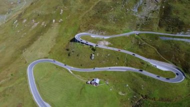 Avusturya 'daki Grossglockner yüksek Alp yolunun hava manzarası