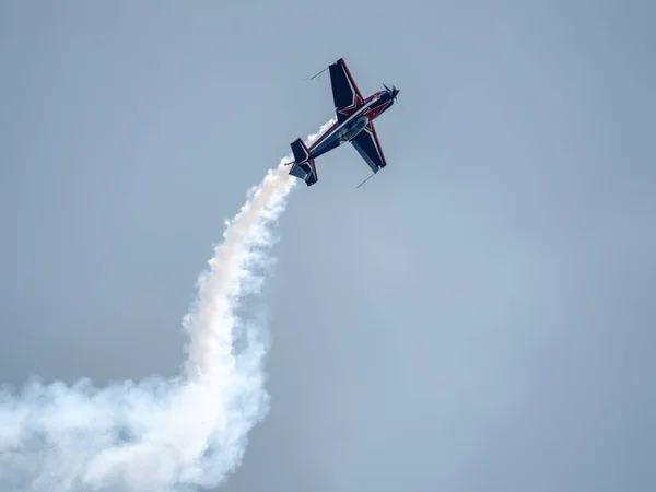 Kubinka Région Moscou Russie Mai 2021 Silhouette Avion Avec Traînée — Photo