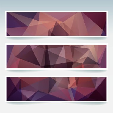 Soyut arka plana sahip banner şablonları kümesi. Çokgen arka planile modern vektör afiş. Kahverengi, mor renkler.