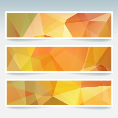 İş tasarım şablonları ile soyut banner. Afiş kümesi poligonal mozaik arka planlar ile. Geometrik üçgen vektör çizim. Sarı, turuncu renkler.