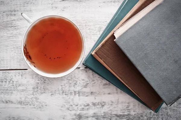 Libros y té — Foto de Stock