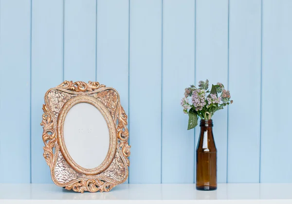 Old vintage picture frame — Stock Photo, Image