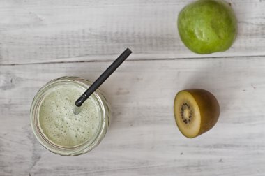 Smoothie meyve yoğurt ile