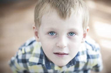 surprised little kid