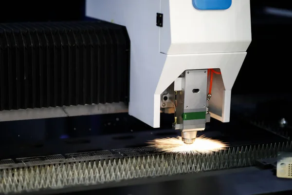 Process Sheet Metal Cutting Cnc Fiber Laser Cutting Machine Gantry — Stock Photo, Image
