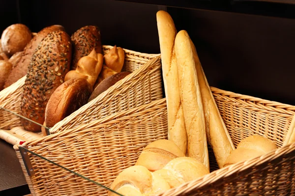 Chléb v obchodě — Stock fotografie