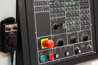 CNC kontrol paneli kolye ile