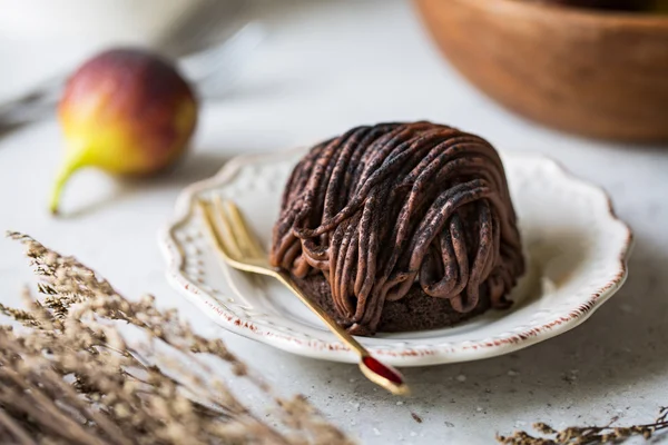 Chocolate Mont Blanc by cup of tea — Stock Photo, Image