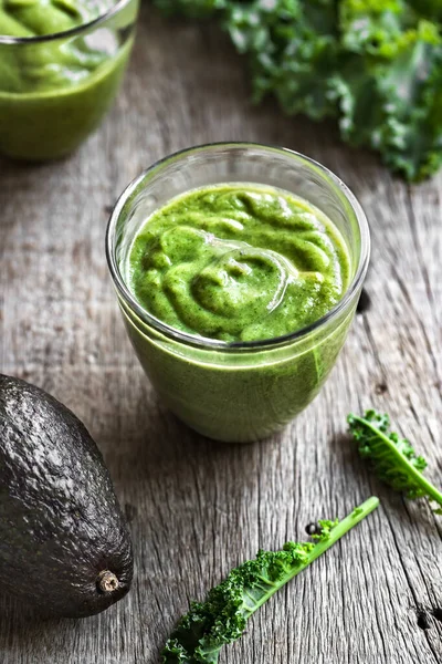 Abacate Kale Jovem Carne Coco Água Coco Smoothie — Fotografia de Stock