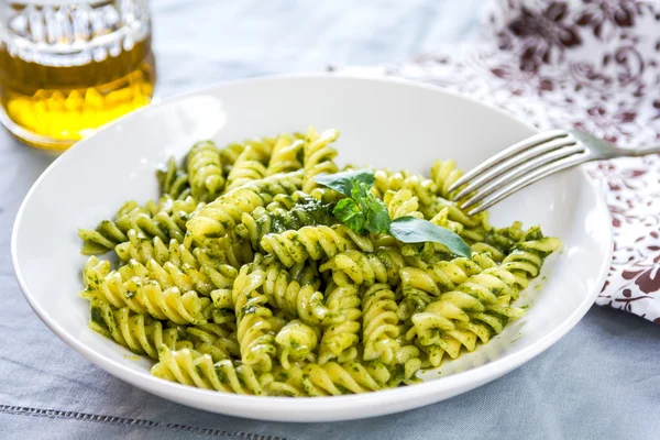 Fusilli in Pesto sauce — Stock Photo, Image