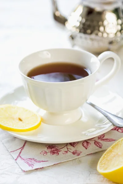 Tea with lemon — Stock Photo, Image