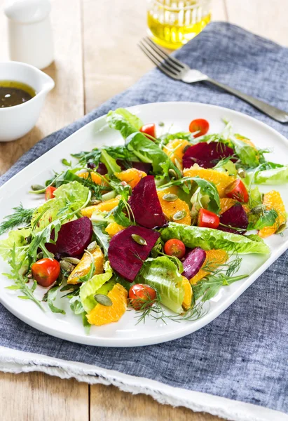 Orange with Beetroot salad — Stock Photo, Image