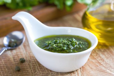 İtalyan Salsa verde