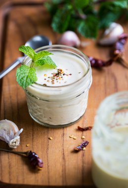 Ev yapımı tahin sosu