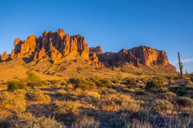 Kayıp Hollandalı SP, Arizona 'daki Batıl İnanç Dağları