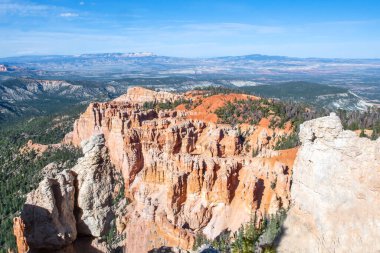 Bryce Point, Utah 'taki Bryce Canyon Ulusal Parkı' ndaki Kızıl Kayalar Kabadayıları