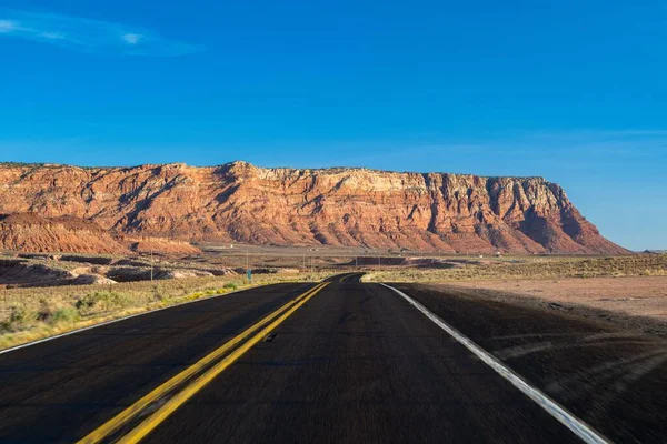 Glen Canyon Ulusal Eğlence Bölgesi Arizona Giden Uzun Bir Yol — Stok fotoğraf