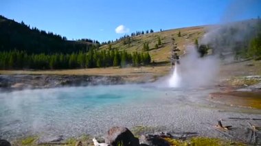 Yellowstone Ulusal Parkı, Wyoming 'de Büyük Prismatik Bahar