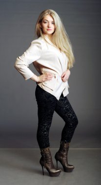 sarışın, uzun saçlı kız, uzun saçlı sarışın, mavi gözlü kız, güzel sarışın,