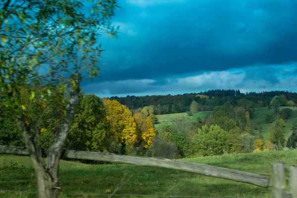 Kleurrijk Helder Herfstbos Bergen Panorama Herfst Bergen Uilenbergen — Stockfoto