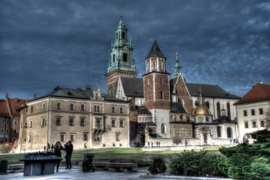 Krakow Polonya 22.11.2020 Wawel Kalesi 'ndeki kraliyet kalesi. Salgın sırasında Wawel.