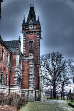 20 Aralık 2020 'de Pawniowice' deki Plawniowice Polonya ve Park Kompleksi. HDR sistemi.