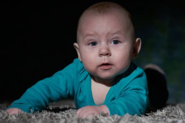 Bebek fotoğrafı, beş aylık erkek bebek.