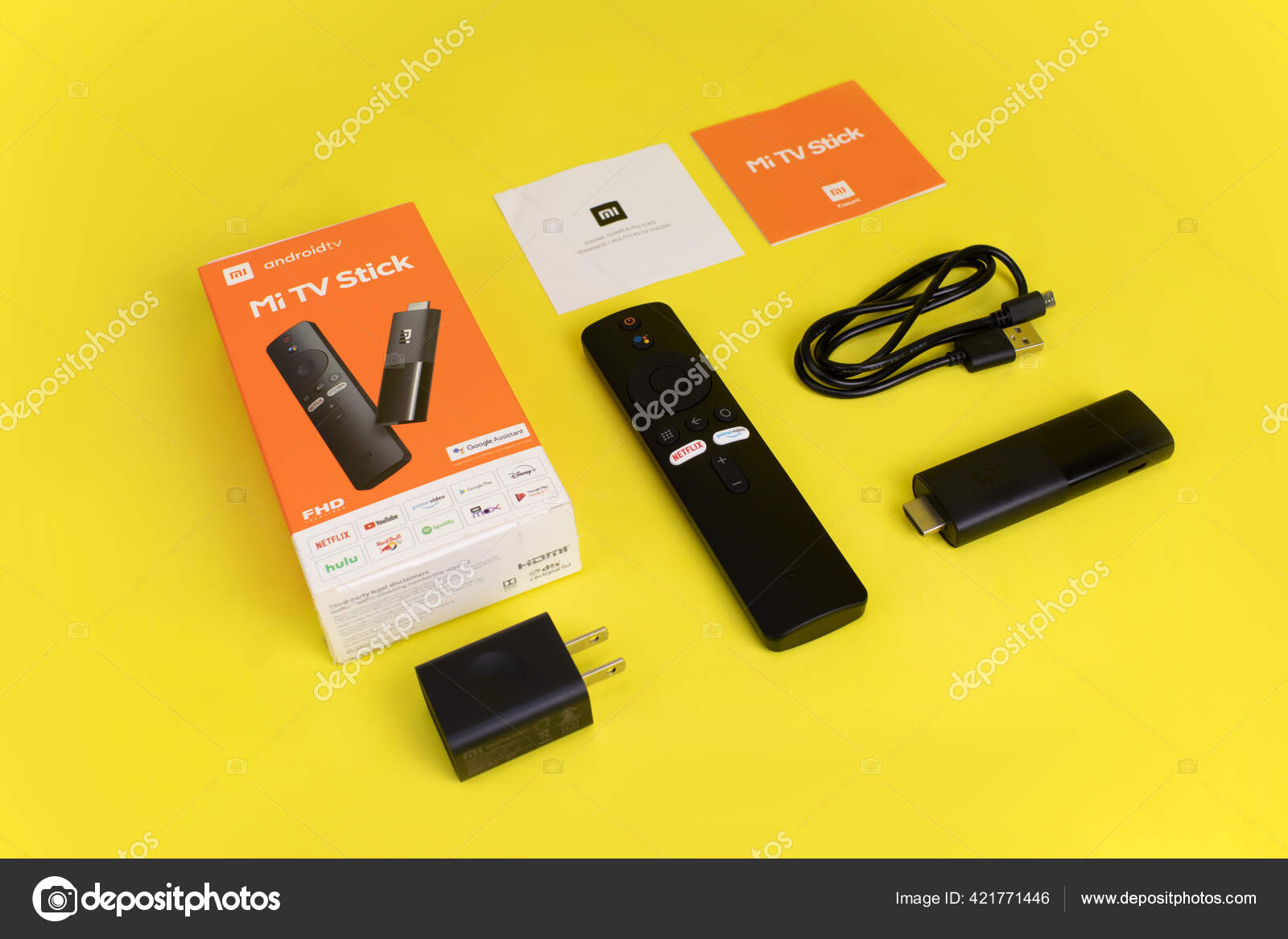 køre Overlegenhed prøve Hdmi Stick Android Includes Charger Remote Control Micro Usb Cable – Stock  Editorial Photo © denismantilla #421771446