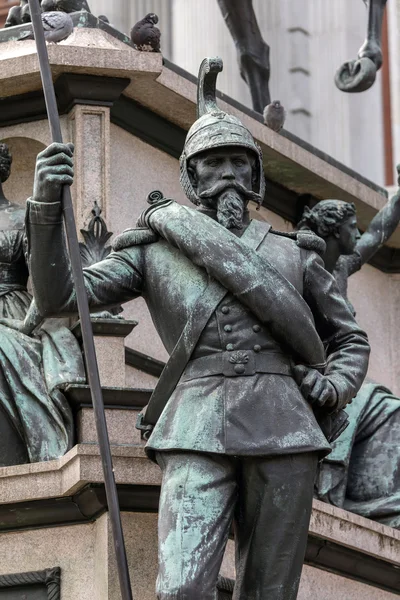 Statue eines sardischen Soldaten aus der Mitte des 19. Jahrhunderts — Stockfoto