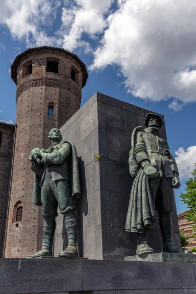 Monumento a Emanuele Filiberto Duca d 'Aosta en Turín, Italia — Foto de Stock