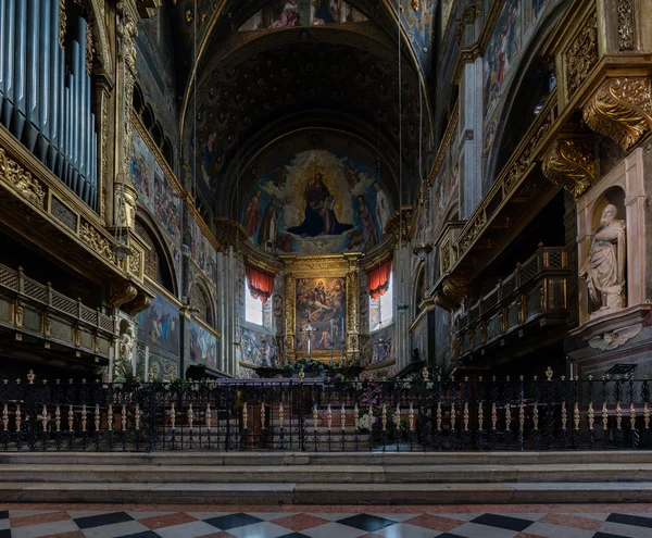 Interieur van de kathedraal van Cremona — Stockfoto