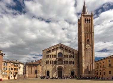 Torre della Orologio üzerinde saat